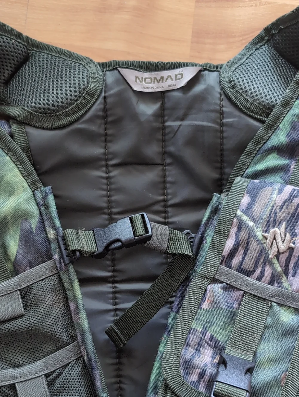 Nomad Pursuit Convertible Turkey Vest Camo Hunting Mossy Oak Padded